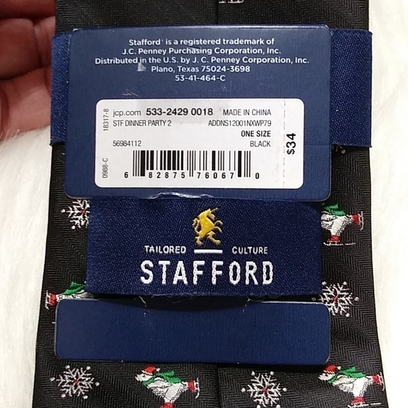 Stafford Polar Bear‎ Christmas Tie - Picture 3 of 5